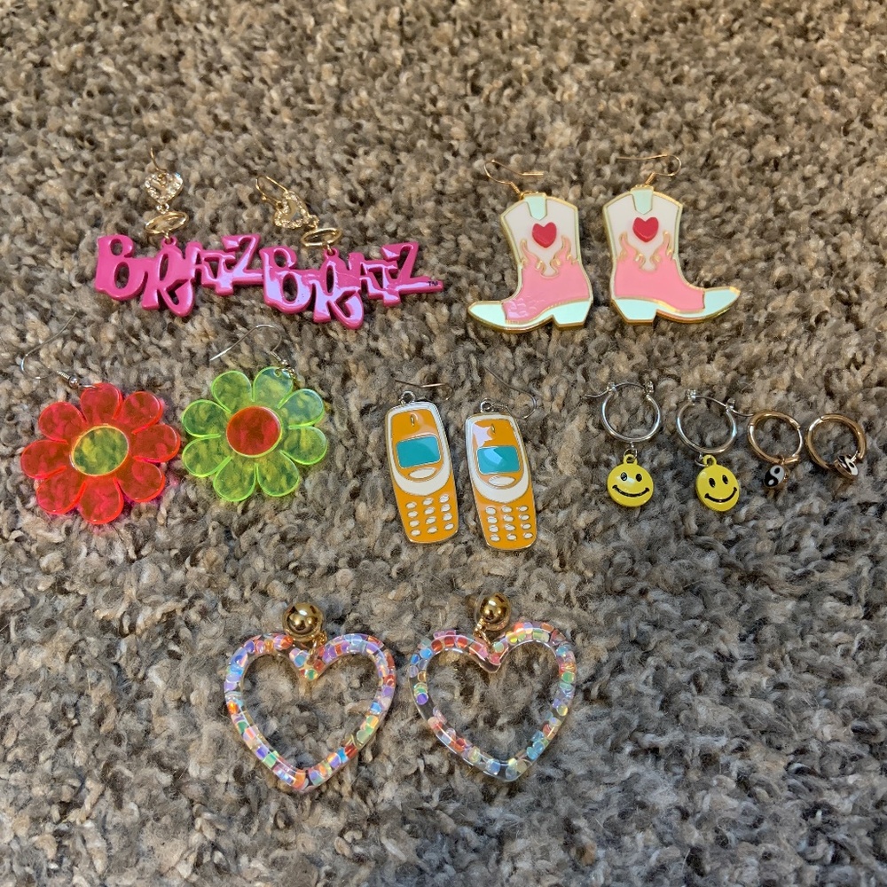 Lot of earrings